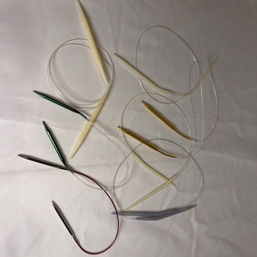lot of 7 circular knitting needles, Various Sizes And Brands